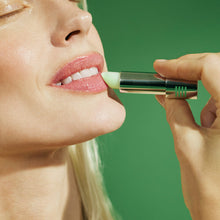 Charger l&#39;image dans la galerie, LIP BALM
